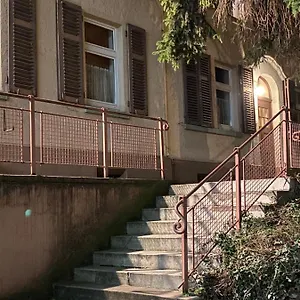 Privatunterkunft Altbauwohnung Ost, Stuttgart