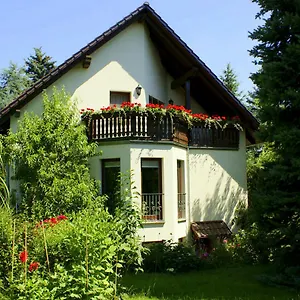 https://ferienwohnung-ginkgo.dresdenhotels.net